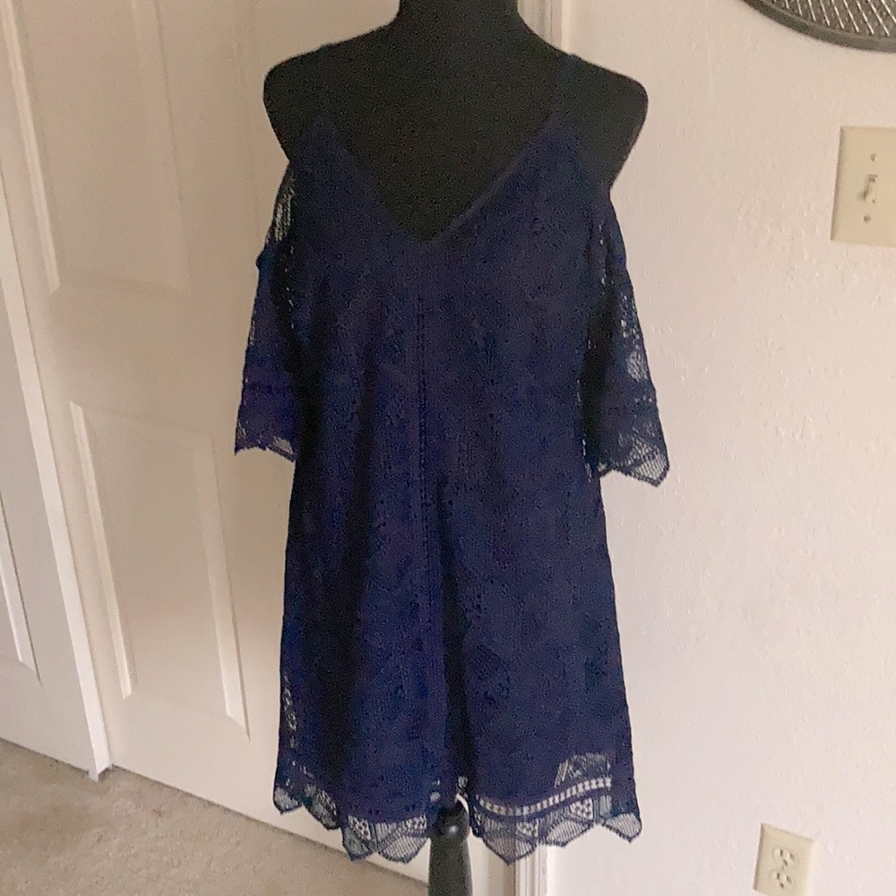 Lovely - Laundry by Shelli Segal Los Angela’s - Size 6 Navy Blue Lace Dress - Picture 5 of 16